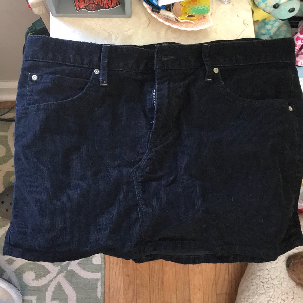 Gap corduroy mini skirt, with FOUR pockets!